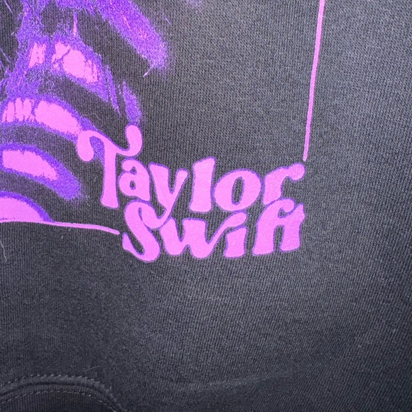 Official Tayler Swift Merch - Black and purple Lavender Haze crewneck sweatshirt - Picture 3 of 5